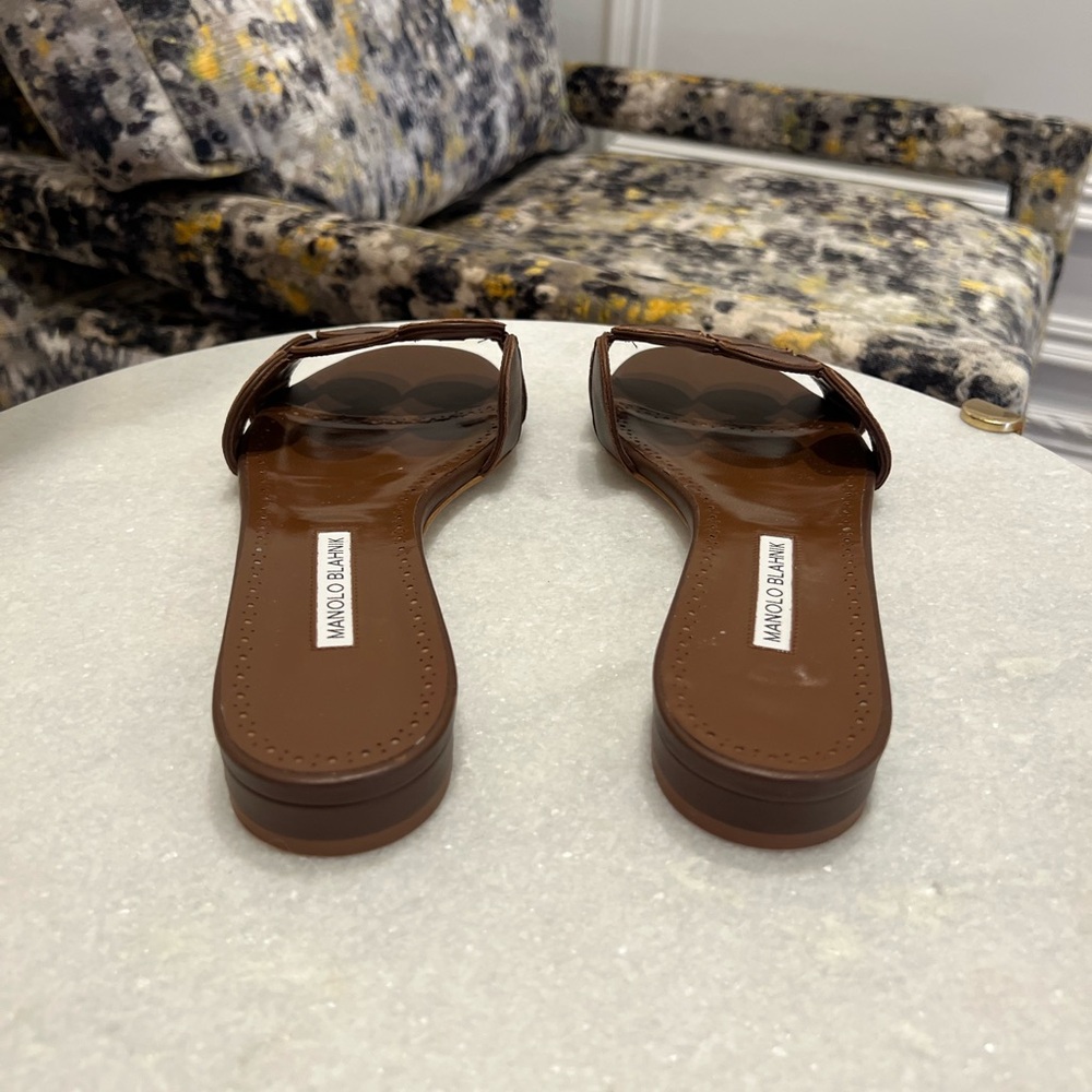 Manolo Blahnik - Circle-Cut Leather Flat Slide Sandals | Size 41 | Gently Used - Picture 2 of 9